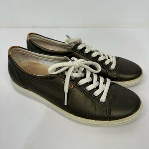 Ecco Leather Green Outsole Sneakers Casual Comfy Comfort